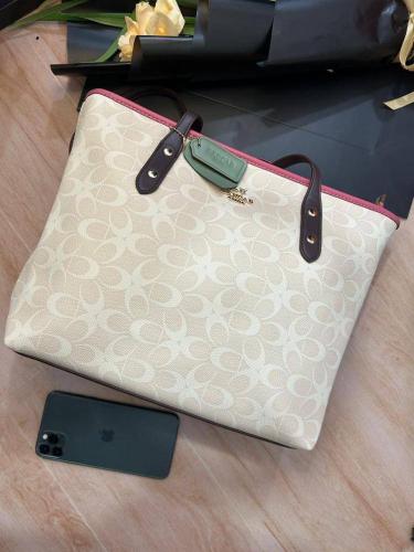 حقيبه كوتش توت باق أنيقه