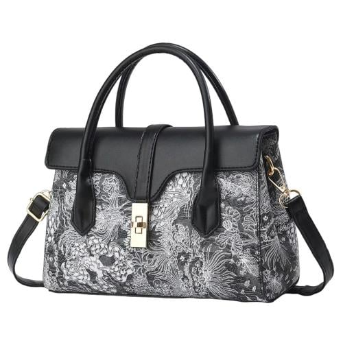 حقيبه كلاسيك مطرزه مقاس 20 لون اسود منقوش