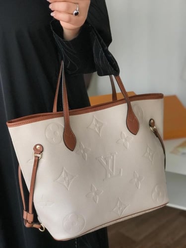 حقيبه توت باق كبيره وانبقه