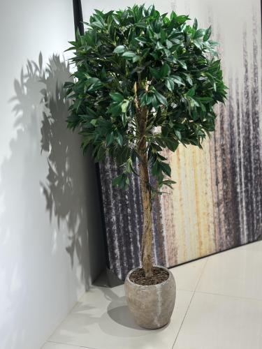 شجر صناعي بأوراق خضراء ارتفاع 150 سم