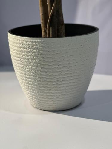 مركن أبيض 23*27