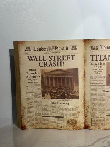 لوحه خشب بتصميم كتاب 60*40