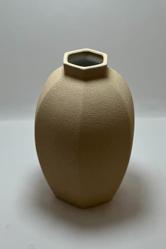 فازة جبس بتصميم مميز