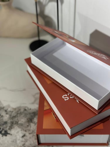 مجموعة كتب ديكور مع مساحة تخزين