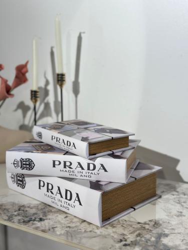 مجموعة كتب ديكور مع مساحة تخزين