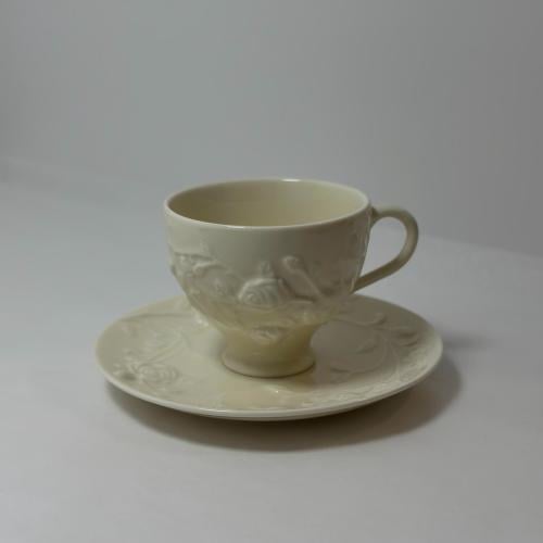 طقم كوب سيراميك بزخرفة مع صحن