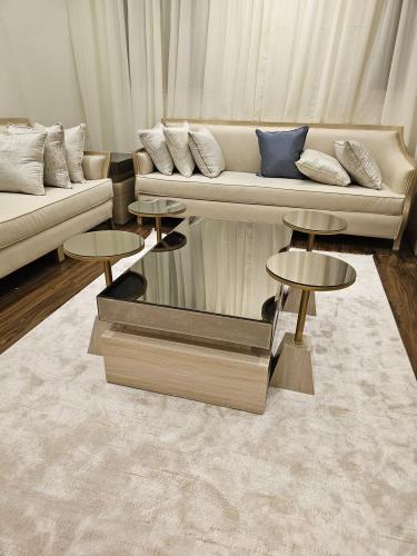 تفصيل خاص طقم طاوله مع 6 خدمه