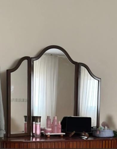 مرايه الهبه الخشبيه