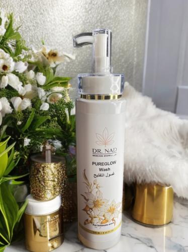 غسول التفتيح للبكيني: PUREGLOW WASH 250ML