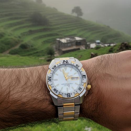 Seiko 5 Men's Rare Sport Automatic SNZF08J | ساعة...
