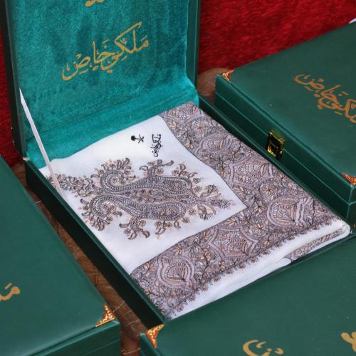 شال ملكي خاص سكري MS -06