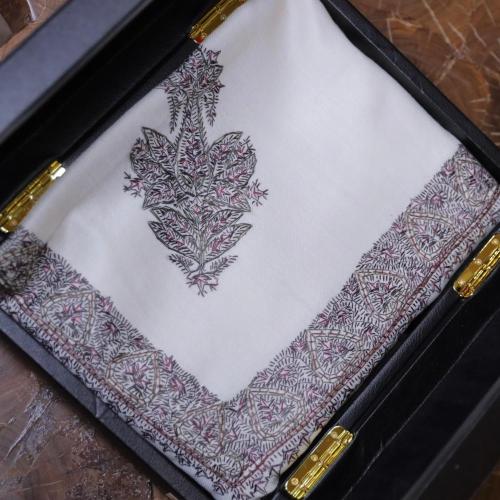 شال يدوي نص ترمة