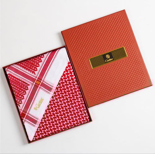 شماغ كارتير ختم ذهبي