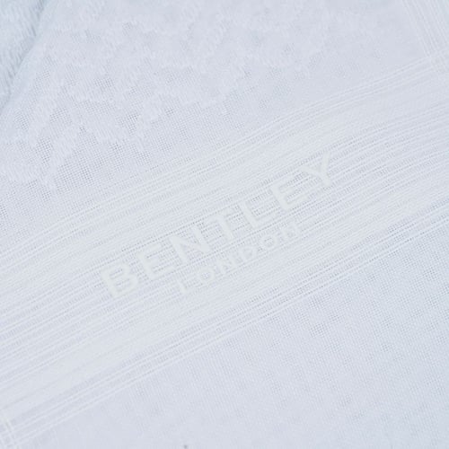 شماغ بنتلي أبيض BW2 2022