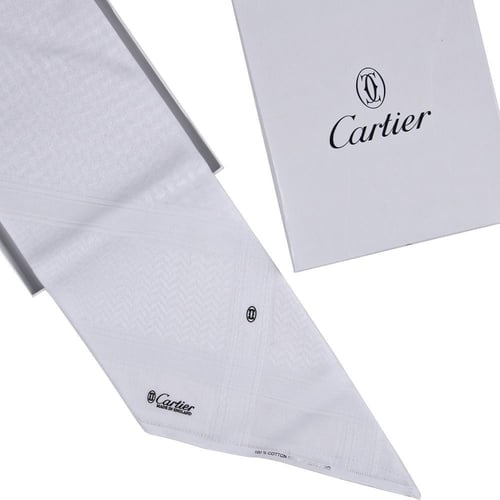 شماغ كارتير ابيض