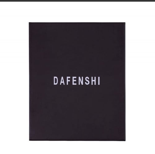 شماغ ديفنشي الانجليزي دم الغزال