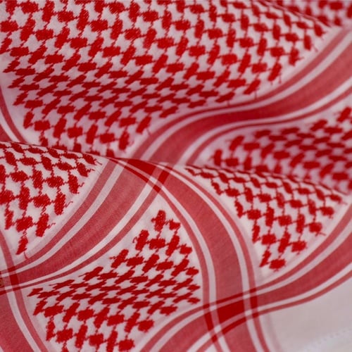 شماغ قوتشي قولد 2022