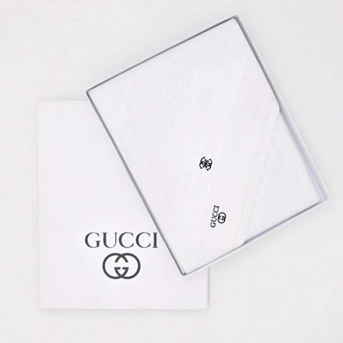 بكج شماغين قوتشي ( احمر + أبيض)