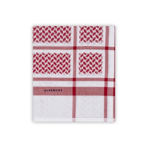 ثلاث اشمغة من جفنشي