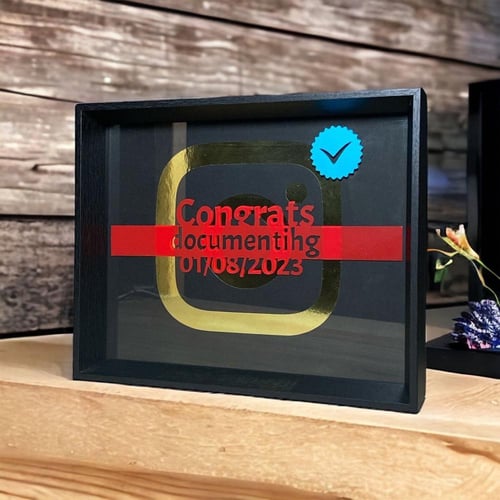 تصميم لوحات حسب الطلب