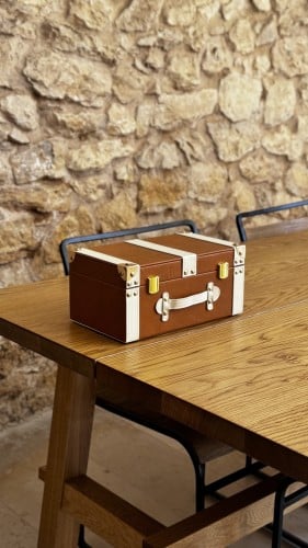 علبة إهداء فاخرة