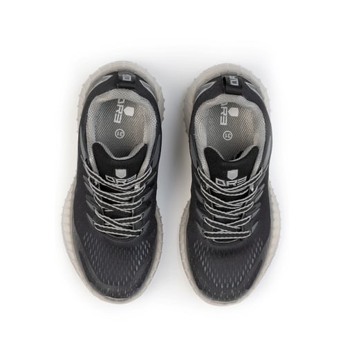 حذاء ولادي رياضي