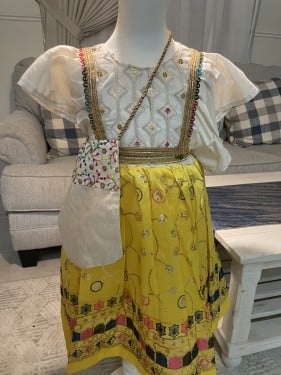 فستان شعبي + ربطة شعر + شنطة