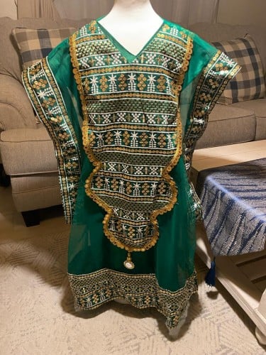 فستان شعبي + ربطة شعر + شنطة
