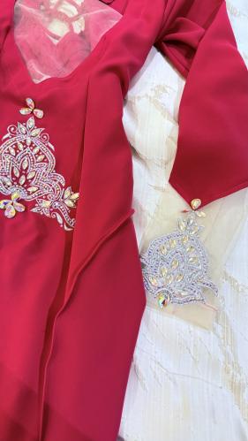 كريب باربي فوشي تطريز مع كرستال واحجار فخمه