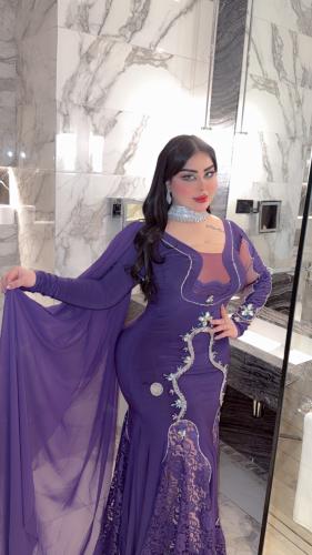 فستان بنفسجي استرتش كوري شك يدوي وكرستال مرصع ب اف...