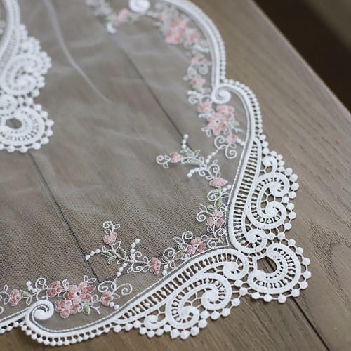 مفرش دانتيل اوف وايت | Oval Lace Off White 45x120...