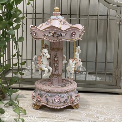 صندوق موسبقى لون وردي