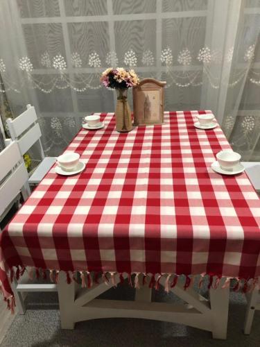 مفرش طاولة قطني مقاس180*135 | Cotton table Cloth