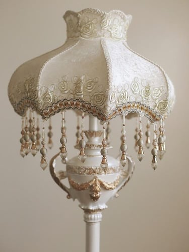 اباجوره ارضيه :- 160 سم | Floor Lamp Size:- 160 cm
