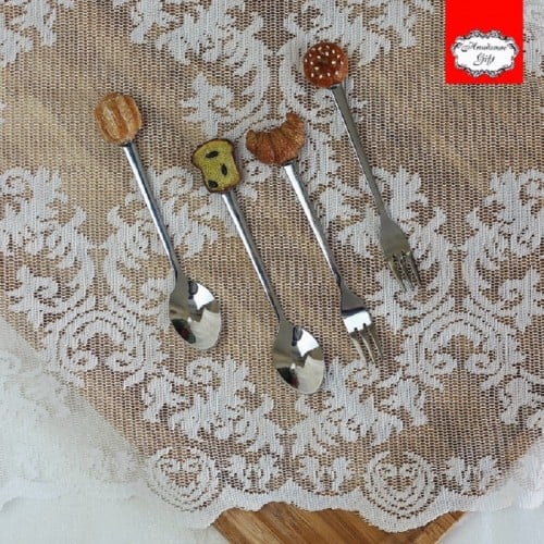 طقم4 ملاعق وشوك للحلى اشكال مخبوزات