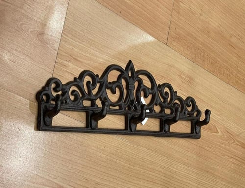 علاق جداري معدني عدد 5 علاقات