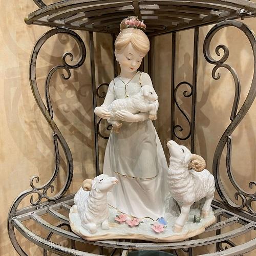 عروسة سيراميك | Porcelain Girl Size:33x26x13 cm