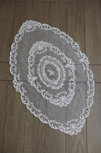 مفرش دانتيل موكا | Lace Oval 46x73 cm Mocha