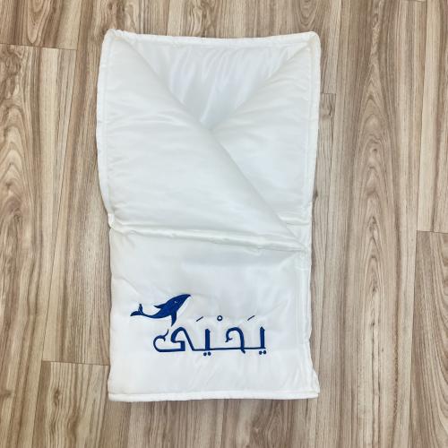 مدس مع التطريز