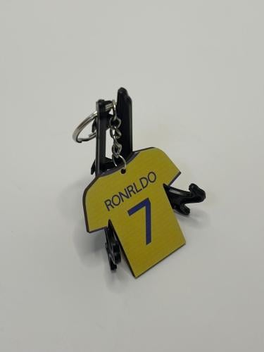 تعليقات على شكل تيشرت