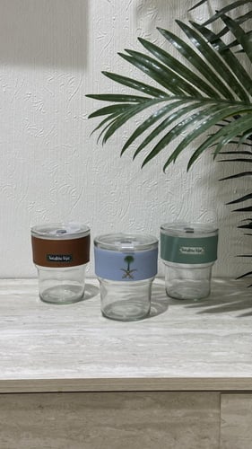 اكواب بشعار سيفين ونخلة