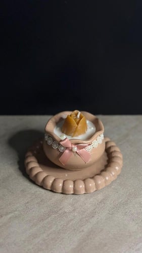 اطقم للمناسبات بلون بني