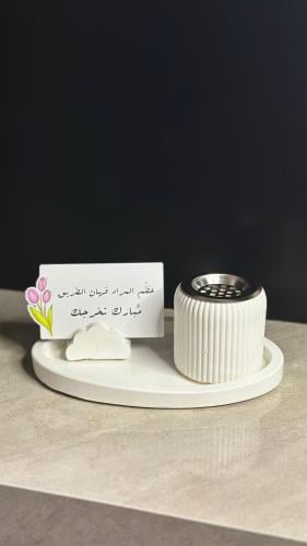 اطقم للمناسبات بلون ابيض