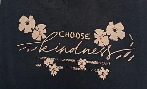 بجامه نسائي بني كلاسيكي