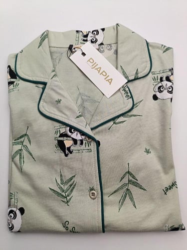 بجامه نسائي اخضر فاتح بطبعة باندا