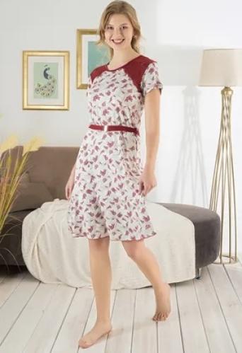 قميص نسائي ابيض بنقشة زهور