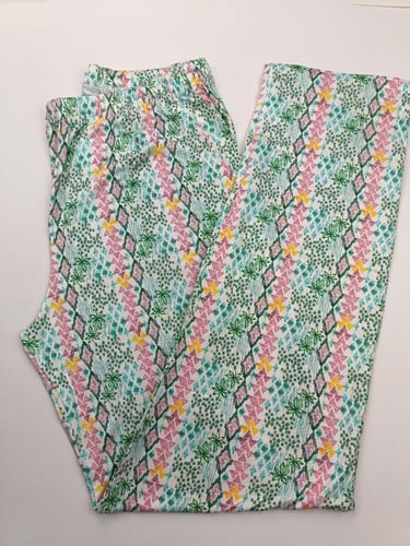 بجامه نسائي لون اخضر مطبوعة