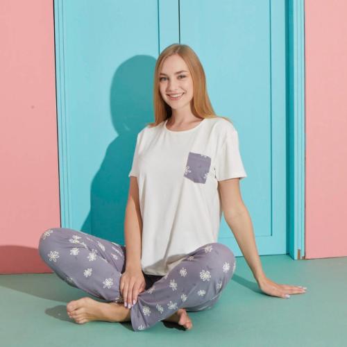 بجامه نسائي بيج ورمادي