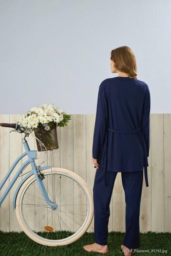 بجامه نسائي كحلي مع روب