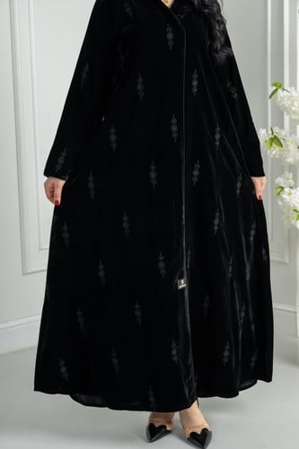 عباية مخمل تيجان بتطريز فاخرة